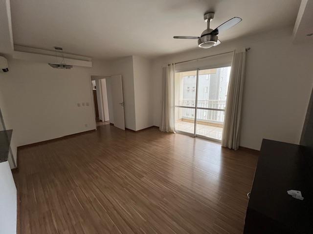 Apartamento à venda com 3 quartos, 78m² - Foto 3