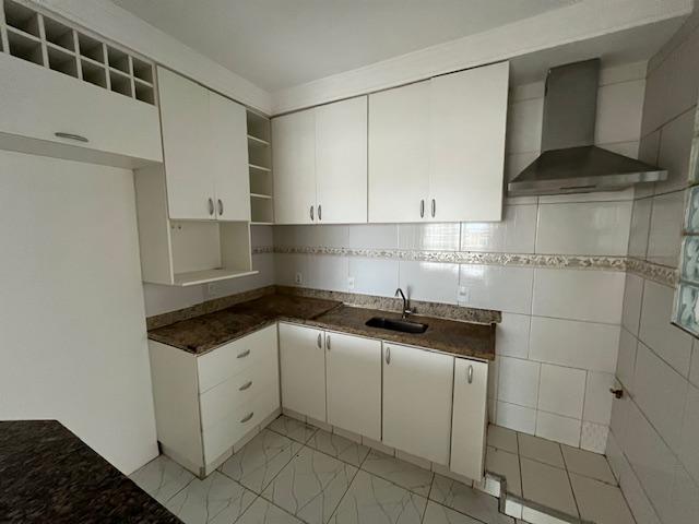 Apartamento à venda com 3 quartos, 78m² - Foto 4