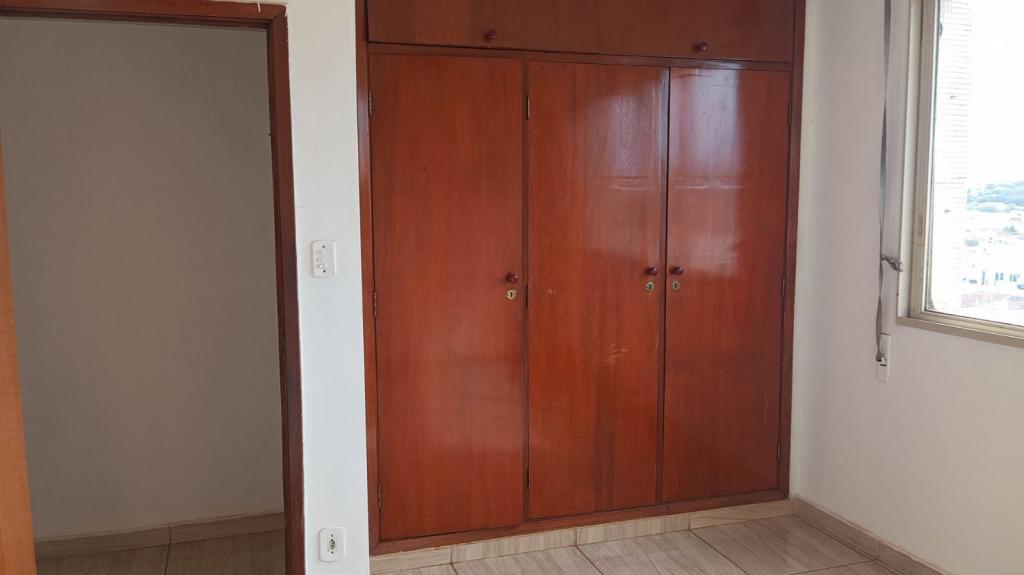 Apartamento à venda com 2 quartos, 93m² - Foto 1