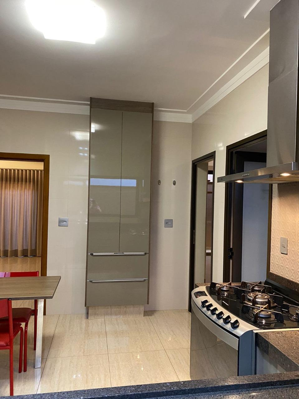 Casa de Condomínio à venda com 3 quartos, 302m² - Foto 13