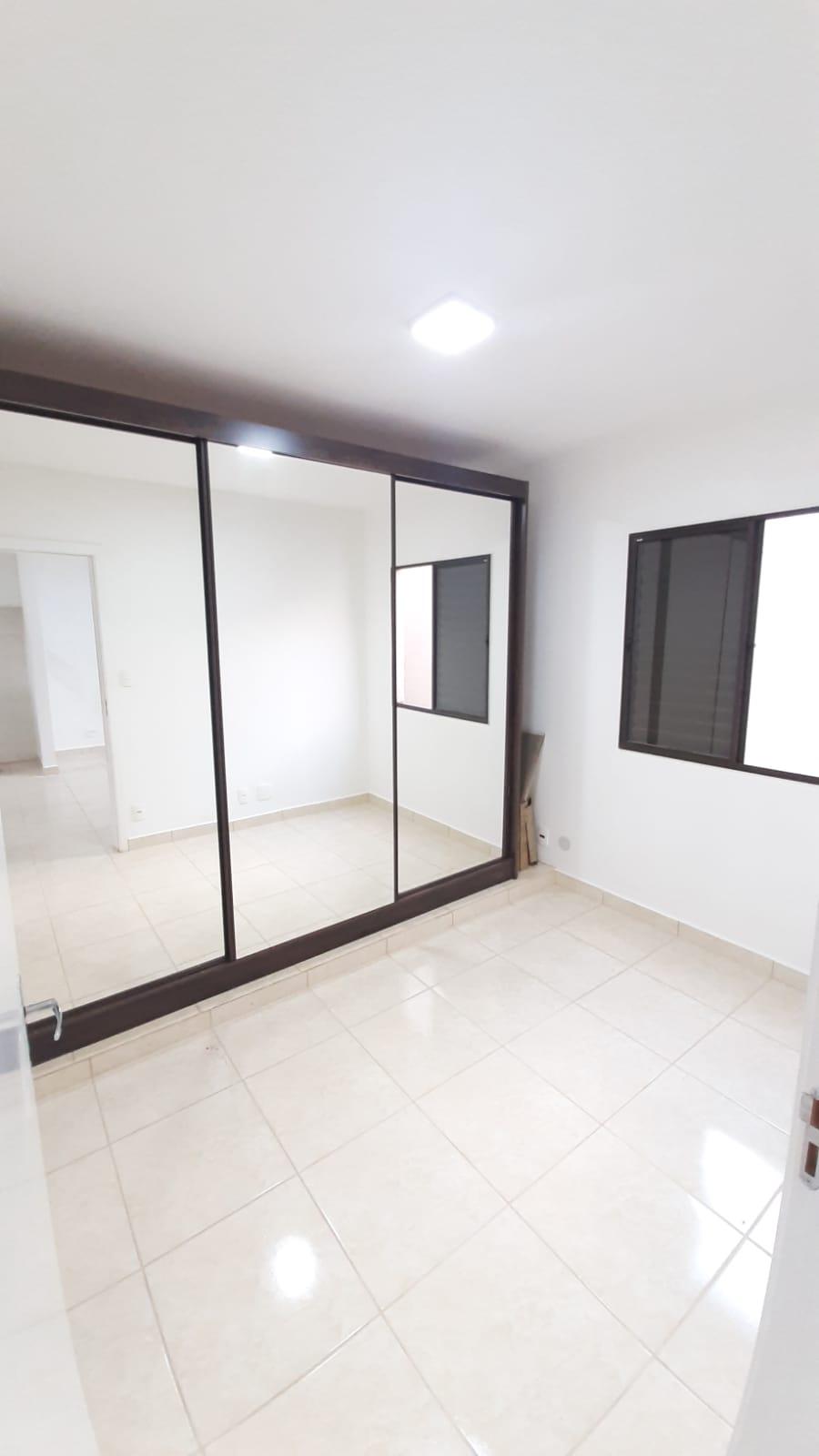 Apartamento à venda com 2 quartos, 52m² - Foto 3