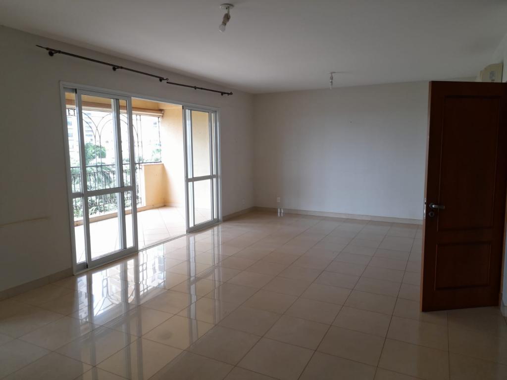 Apartamento à venda com 3 quartos, 217m² - Foto 5