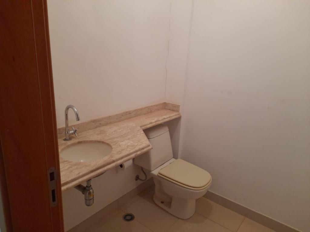 Apartamento à venda com 3 quartos, 217m² - Foto 7