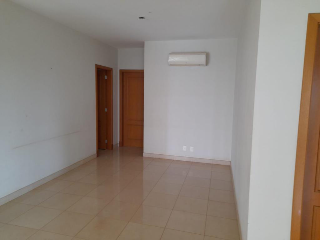 Apartamento à venda com 3 quartos, 217m² - Foto 9