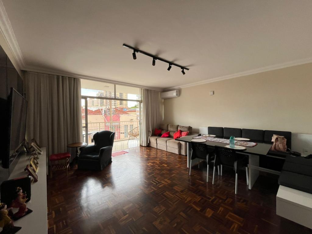 Apartamento à venda com 3 quartos, 216m² - Foto 1