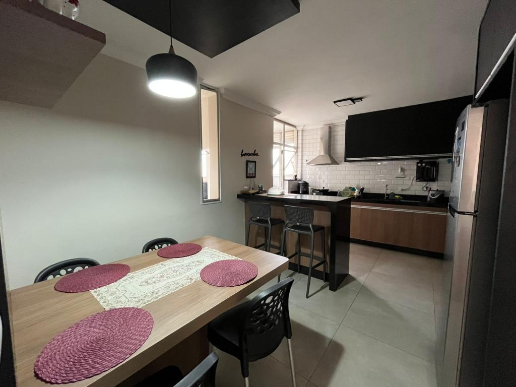 Apartamento à venda com 3 quartos, 216m² - Foto 5