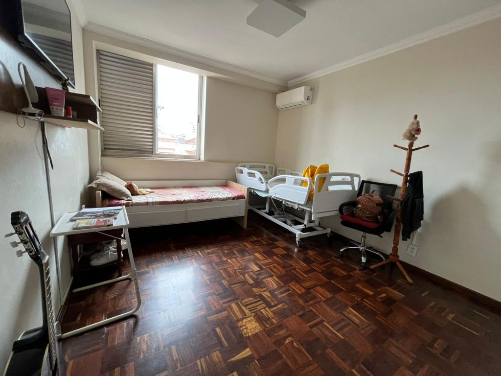 Apartamento à venda com 3 quartos, 216m² - Foto 6