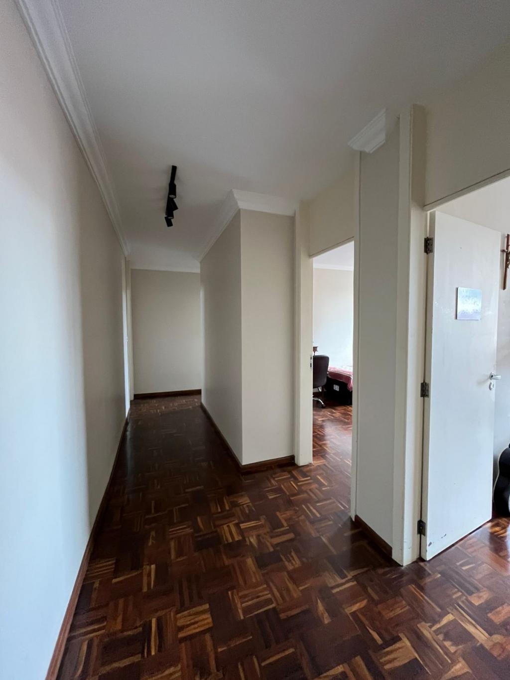 Apartamento à venda com 3 quartos, 216m² - Foto 7