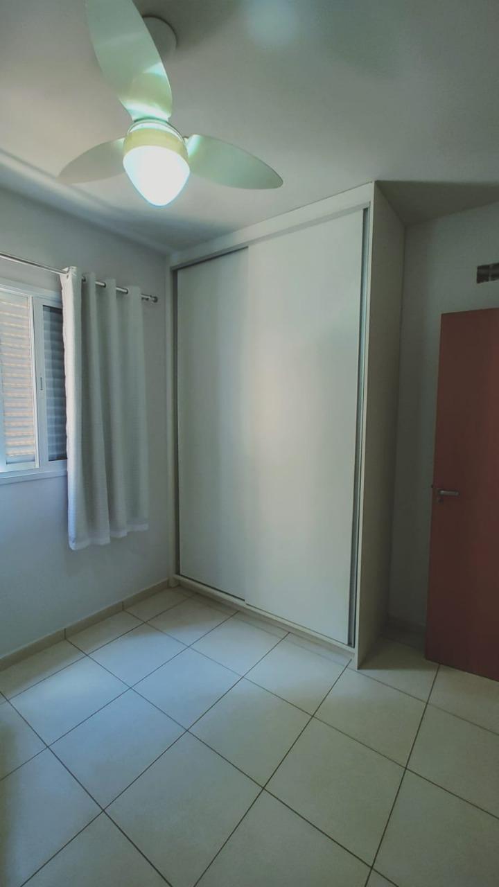 Apartamento à venda com 2 quartos, 73m² - Foto 2