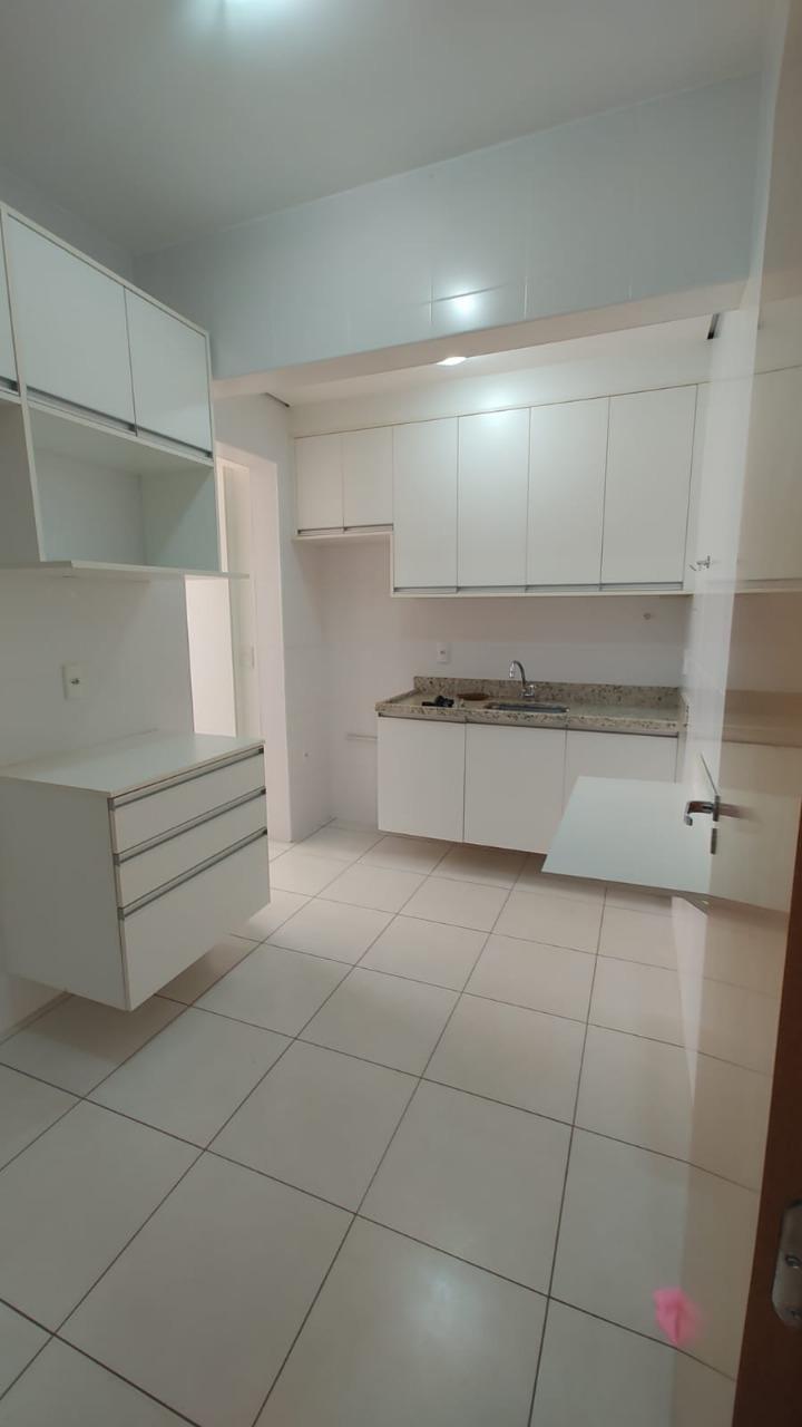 Apartamento à venda com 2 quartos, 73m² - Foto 4