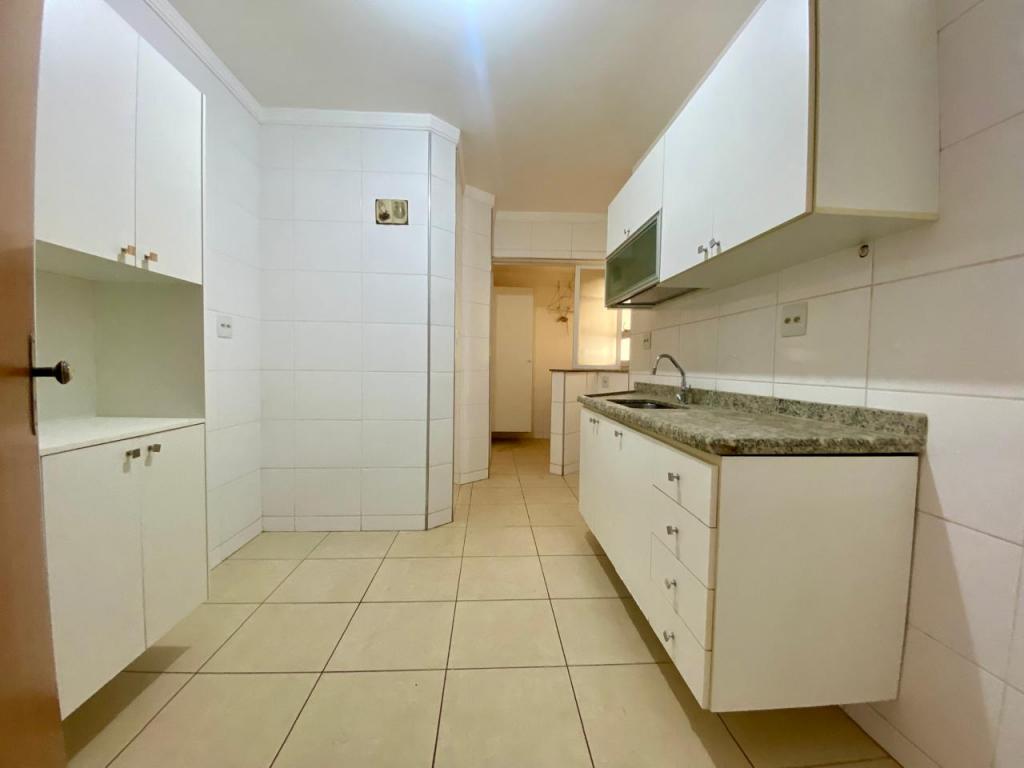 Apartamento à venda com 3 quartos, 107m² - Foto 15