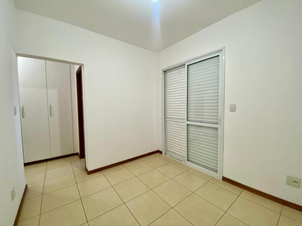 Apartamento à venda com 3 quartos, 107m² - Foto 16