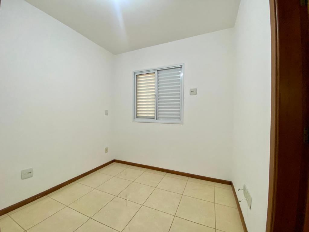 Apartamento à venda com 3 quartos, 107m² - Foto 20