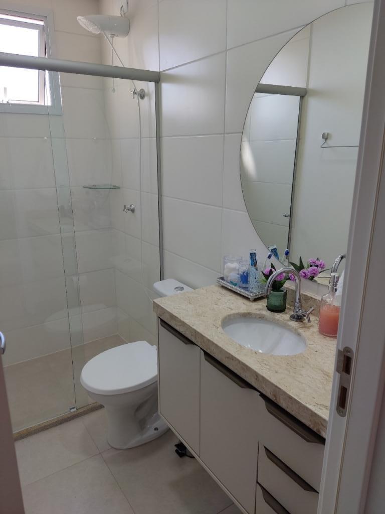 Apartamento à venda com 2 quartos, 67m² - Foto 4