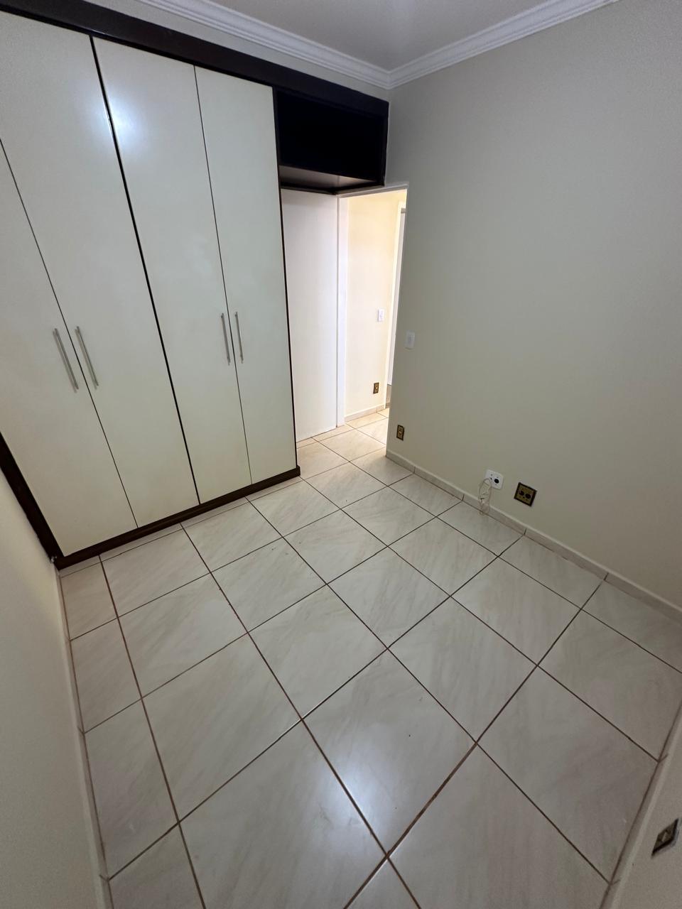 Casa de Condomínio à venda com 4 quartos, 250m² - Foto 4