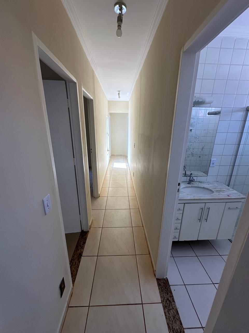 Casa de Condomínio à venda com 4 quartos, 250m² - Foto 5