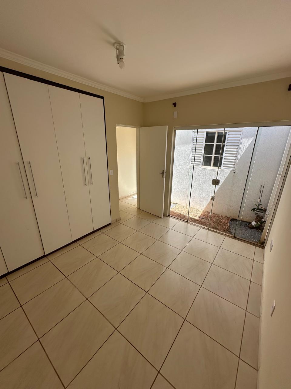 Casa de Condomínio à venda com 4 quartos, 250m² - Foto 12