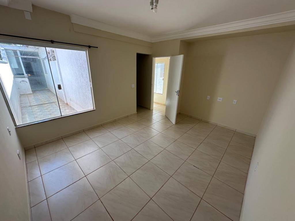 Casa de Condomínio à venda com 4 quartos, 250m² - Foto 13