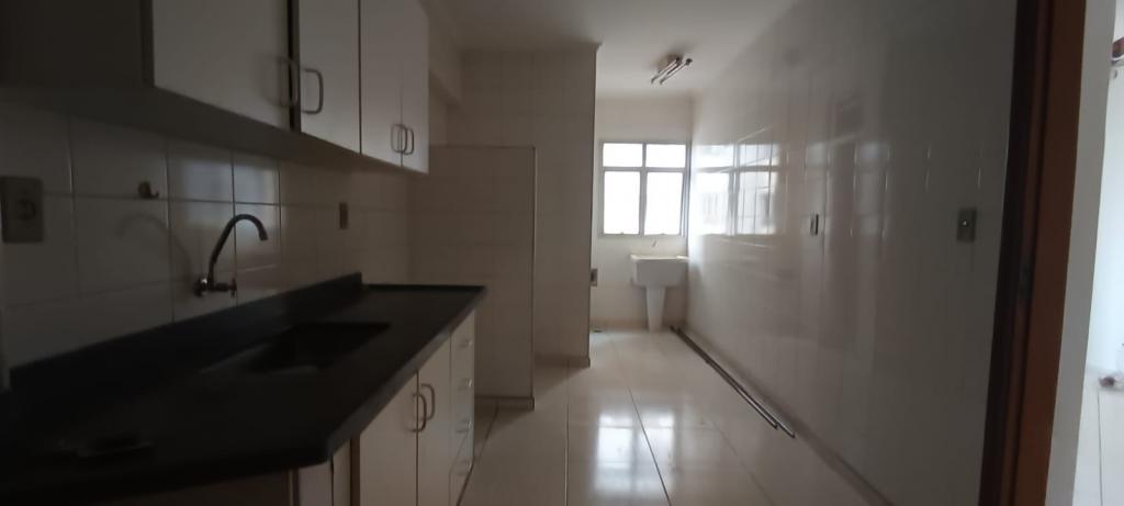 Apartamento à venda com 3 quartos, 106m² - Foto 11