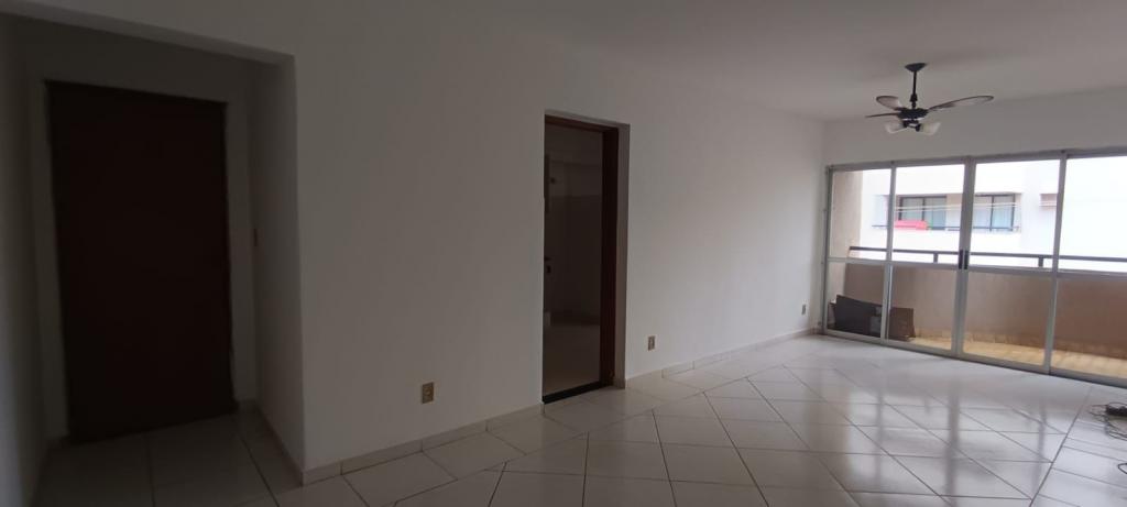 Apartamento à venda com 3 quartos, 106m² - Foto 19