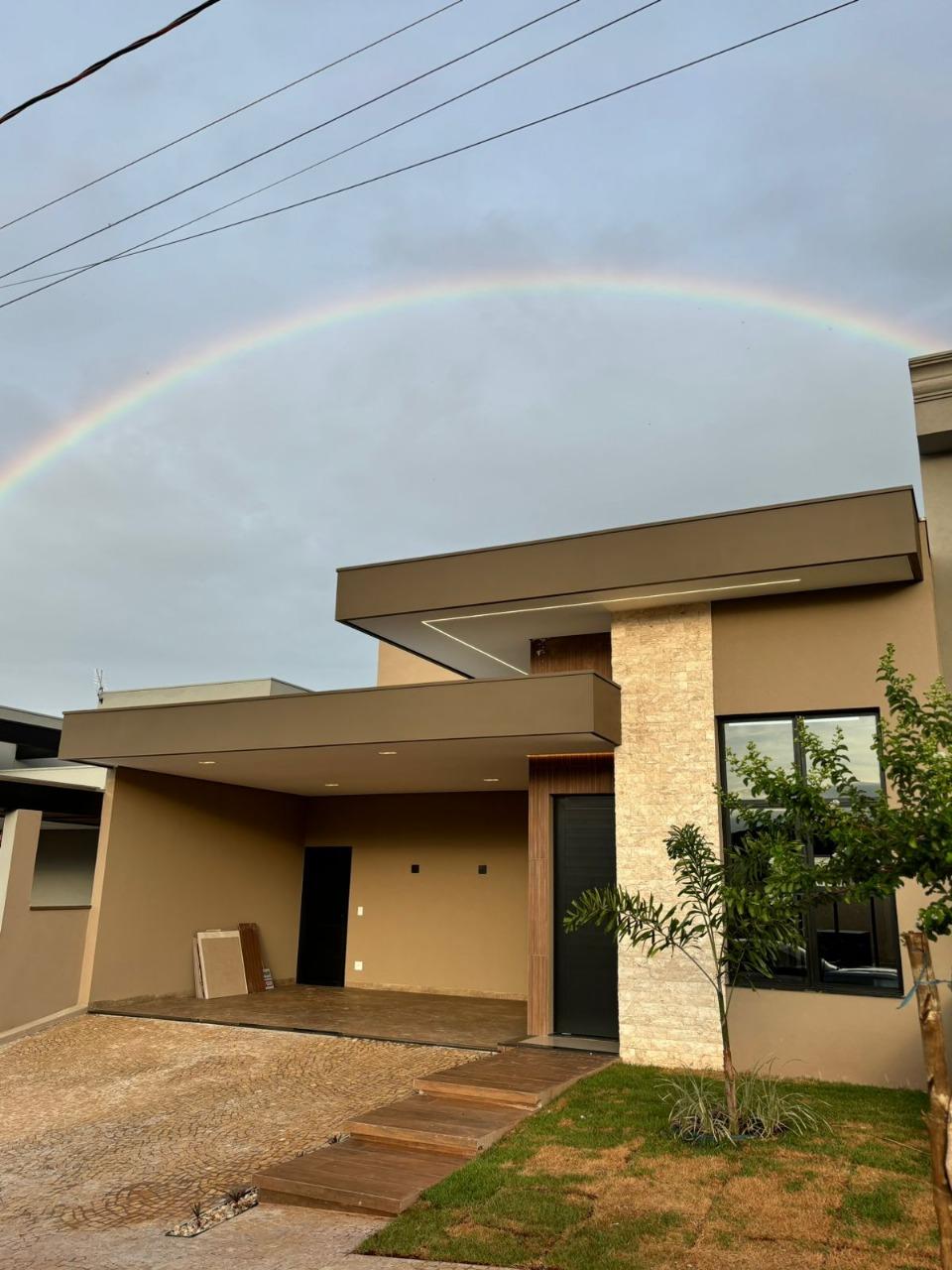 Casa de Condomínio à venda com 3 quartos, 190m² - Foto 1