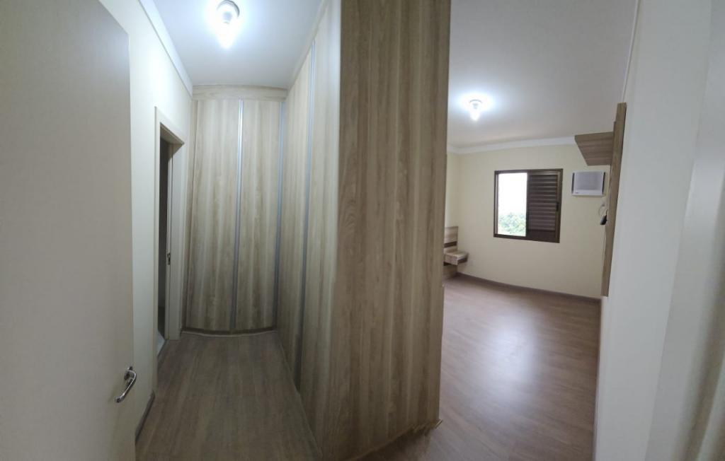 Apartamento à venda com 2 quartos, 65m² - Foto 3