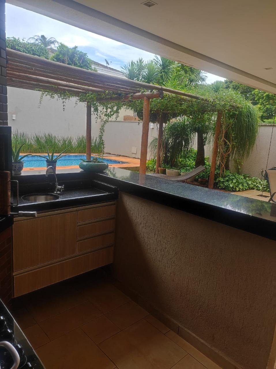 Casa de Condomínio à venda com 4 quartos, 214m² - Foto 3