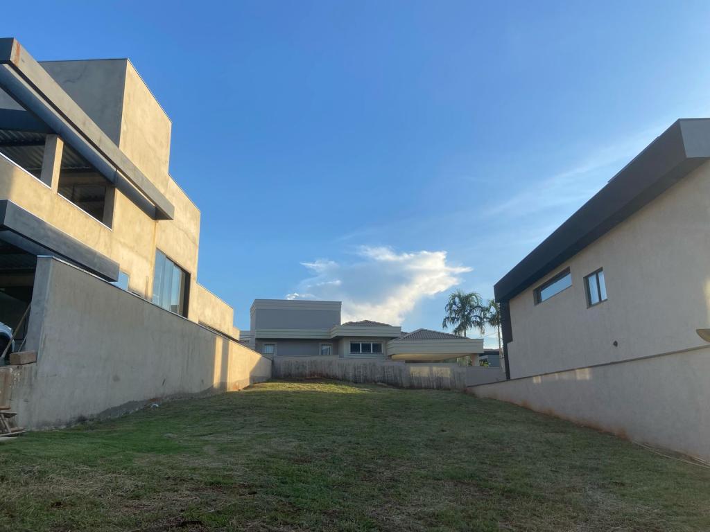 Terreno à venda, 360m² - Foto 1