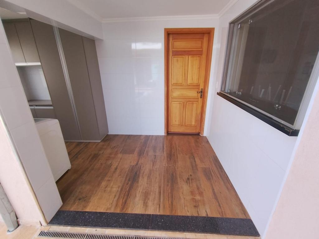 Linda casa no Campos Eliseos com 2 quartos sendo 1 suite #23