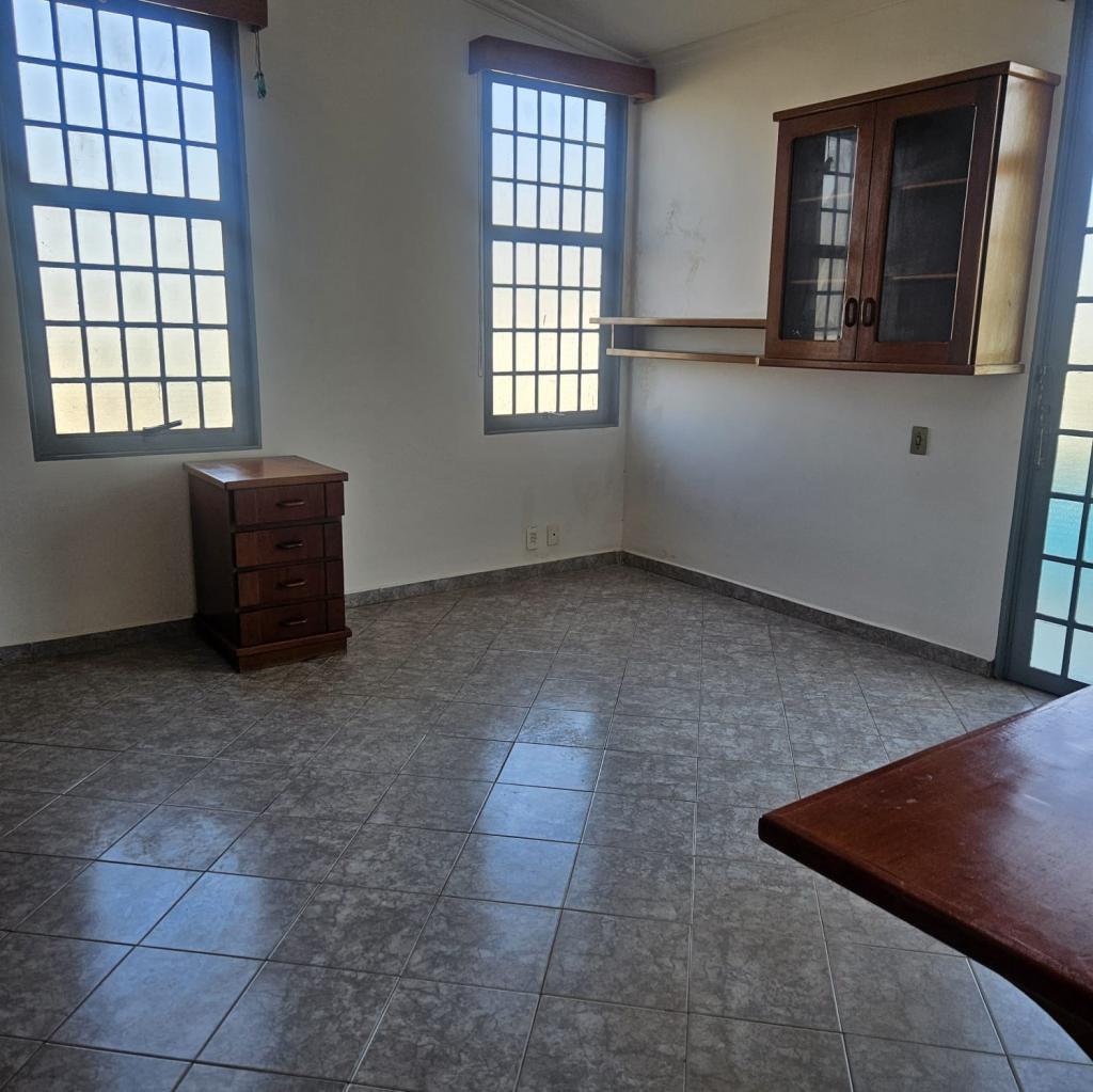 Casa, 4 quartos, 332 m² - Foto 3