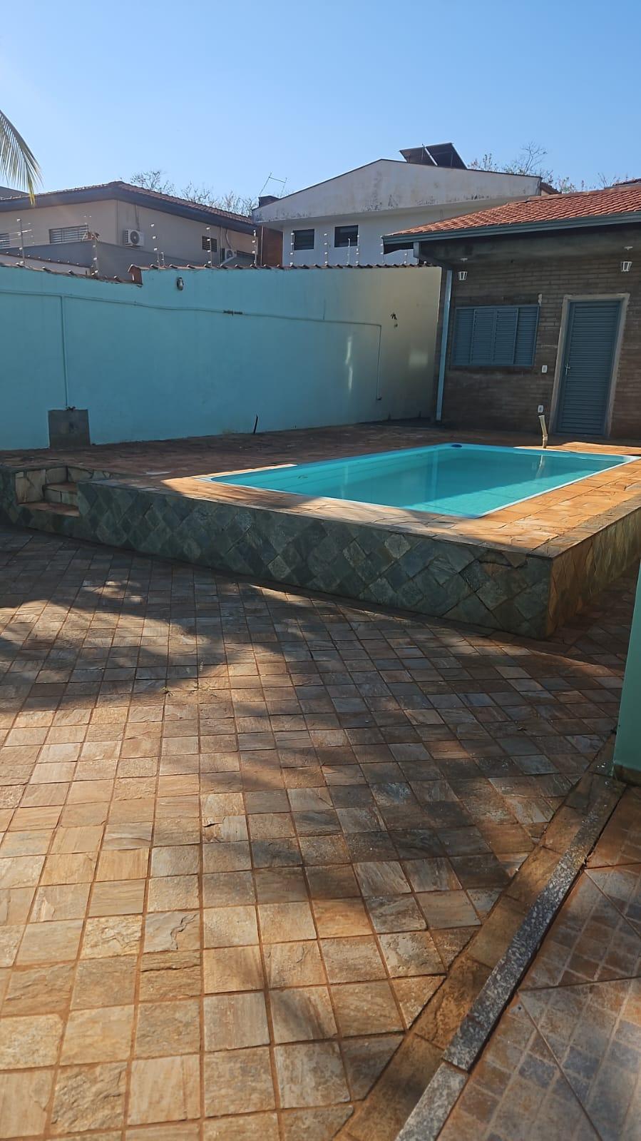 Casa, 4 quartos, 332 m² - Foto 1